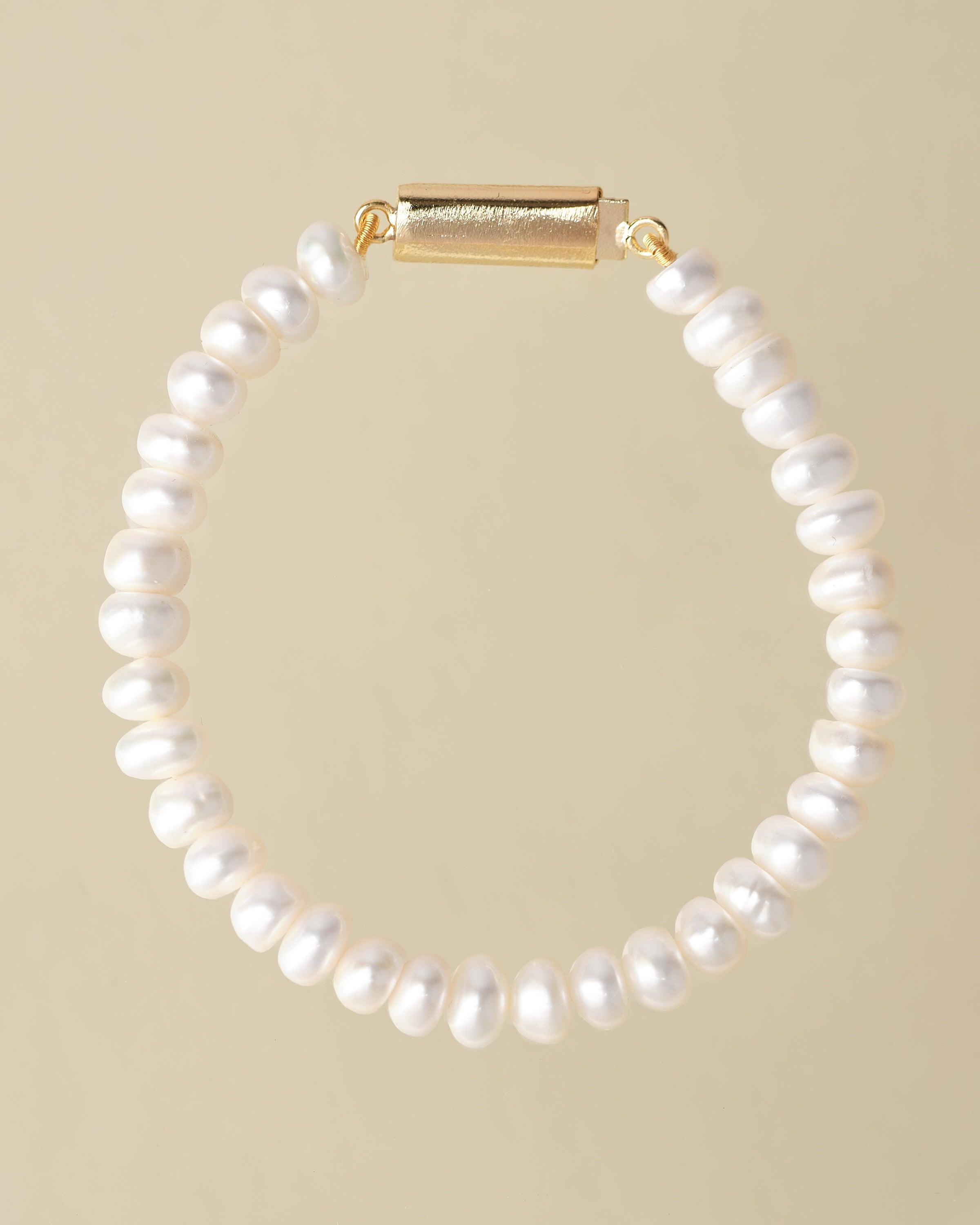 Chic Toggle Clasp Round Disk Pearl Charm Stackable Bracelet Set –  ArtGalleryZen