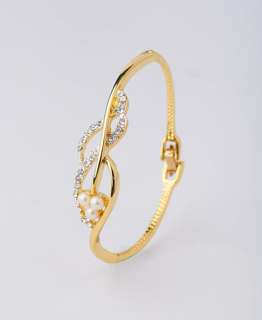 Delightful Stone & Pearl Studded Bangle - Chandrani Pearls
