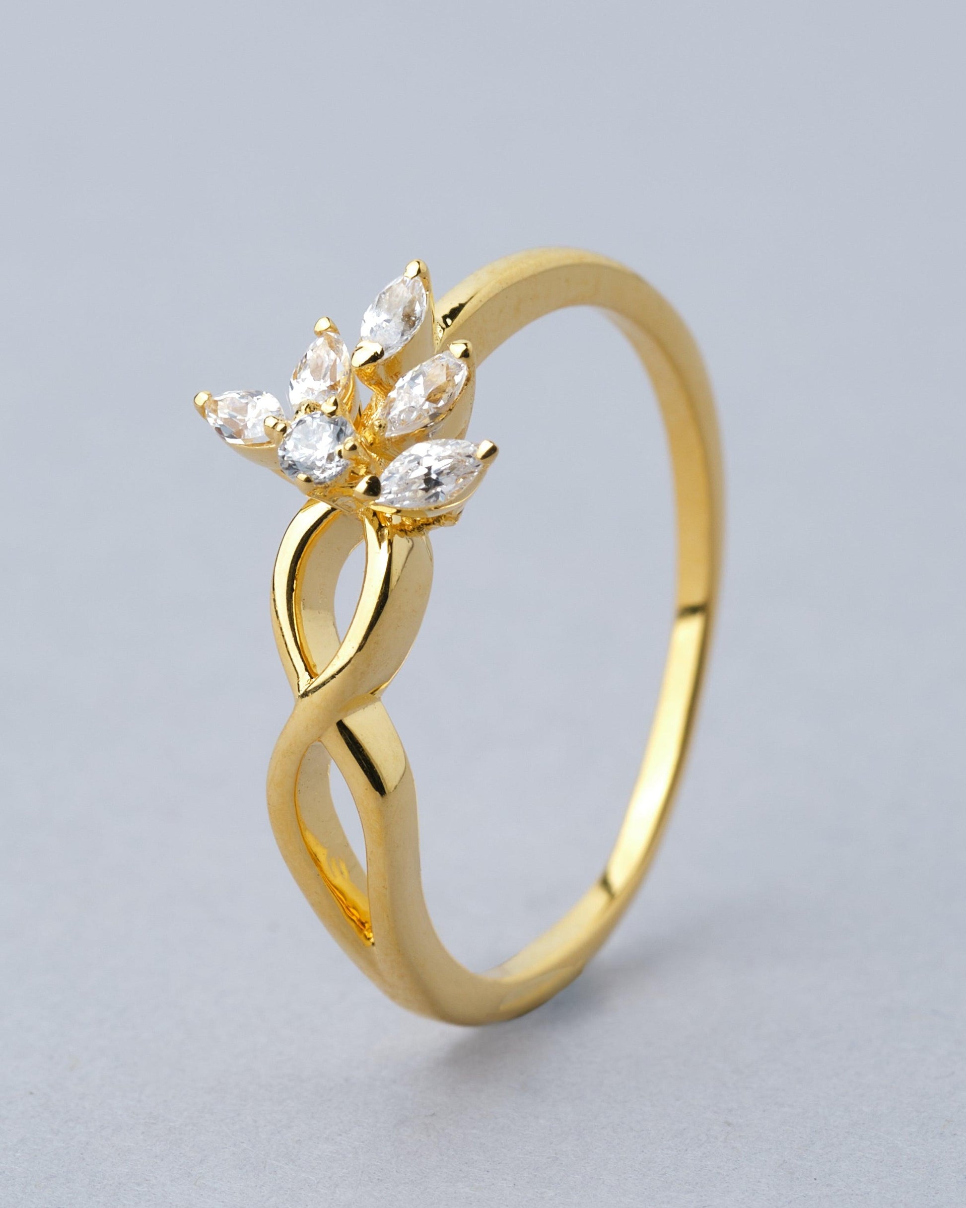 Diva Gold & Diamond Ring - Chandrani Pearls