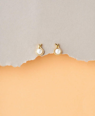 Elegant Pearl Stud Earring - Chandrani Pearls