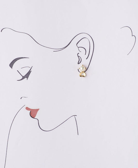 Elegant White Pearl Stud Earring - Chandrani Pearls