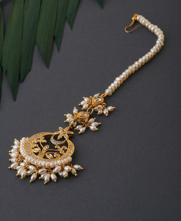 Faiza Regal Gorgeous Maang Tikka - Chandrani Pearls