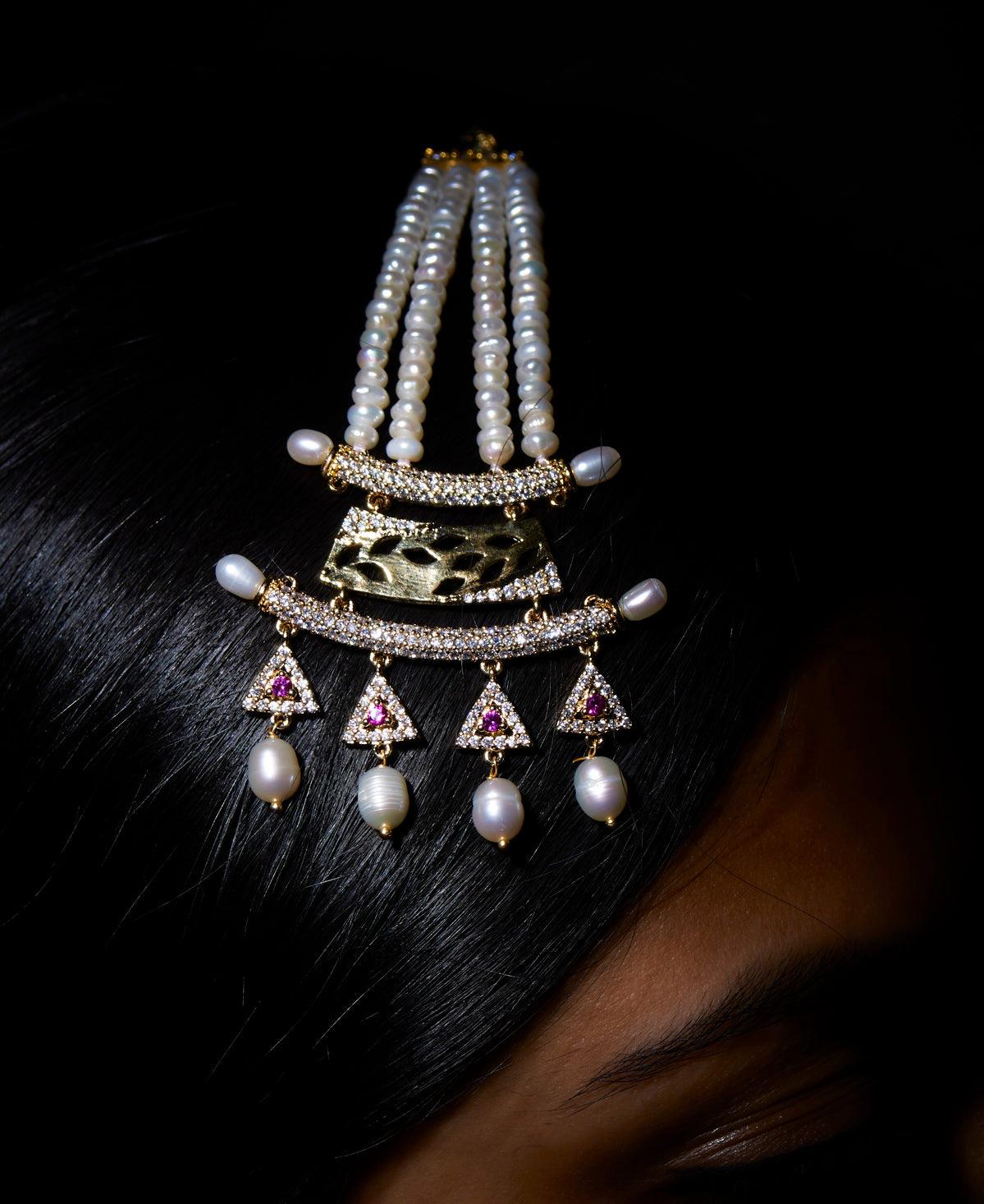Faiza Regal Gorgeous Maang Tikka - Chandrani Pearls