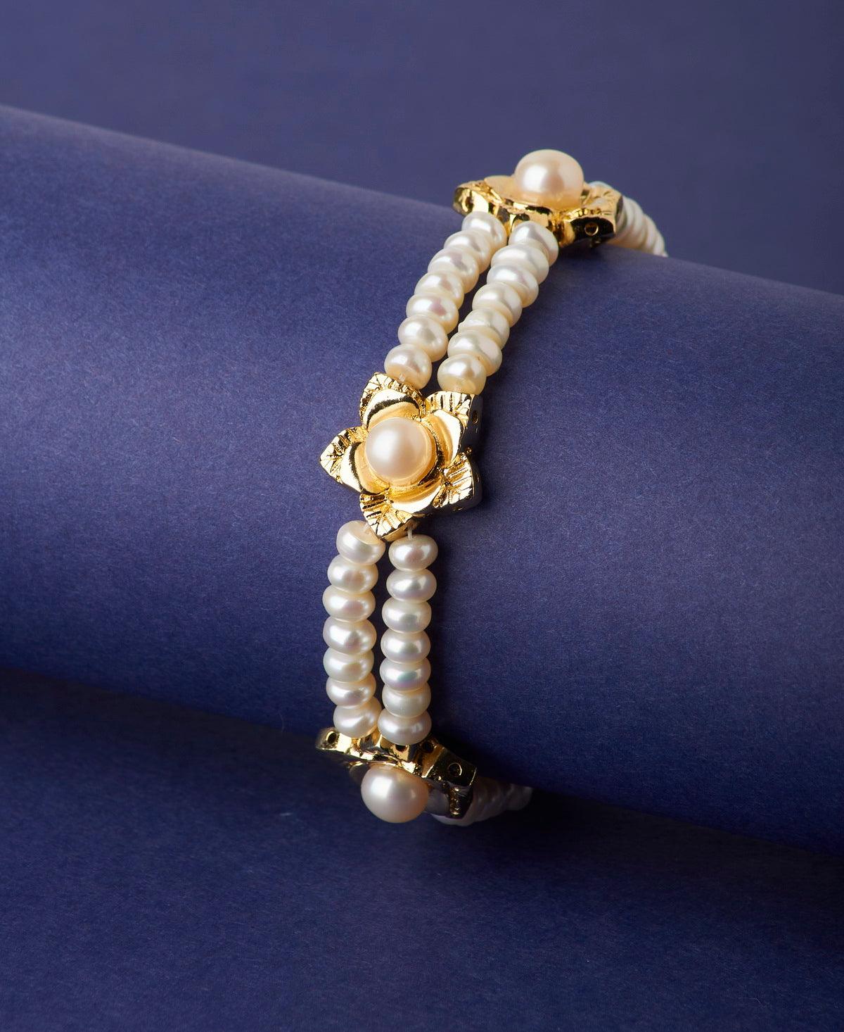 Which is the best Chandrani Pearl outlet that has a huge collection? - Quora