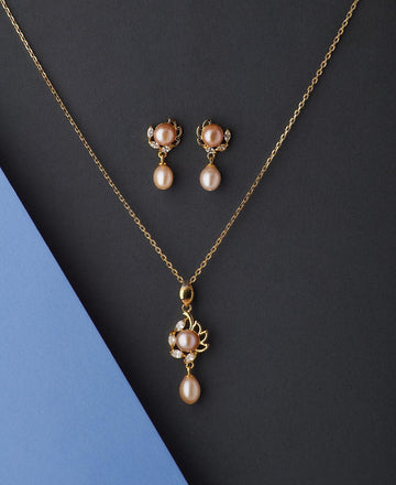 Floral Stone Studded Pearl Pendant Set - Chandrani Pearls