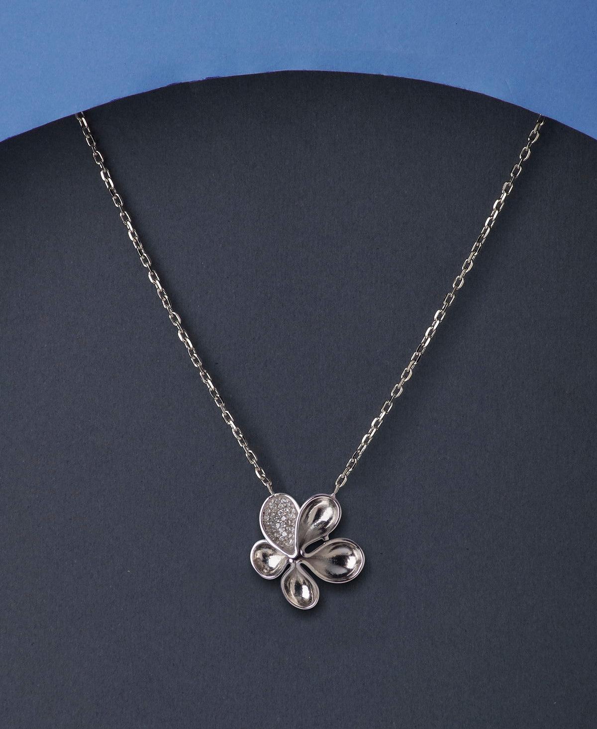 Flower Stone Studded Silver Pendant - Chandrani Pearls