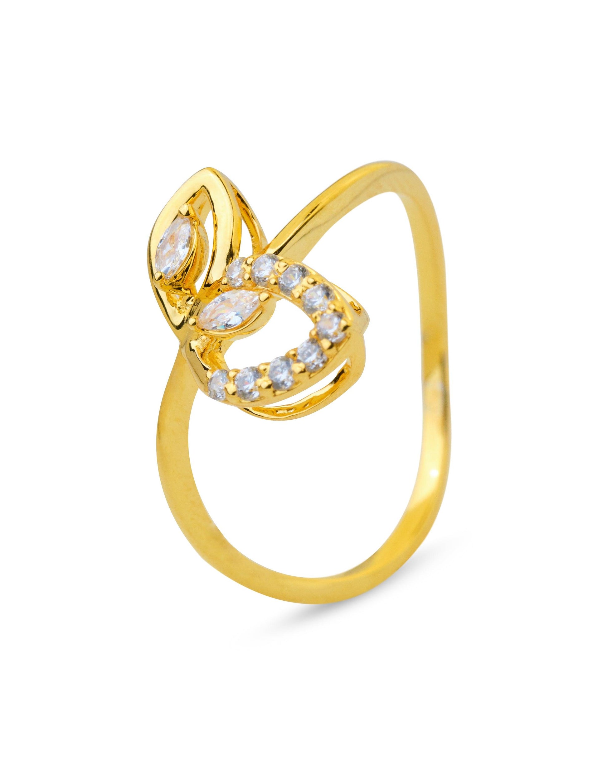 Gleamig Gold & Diamond Ring - Chandrani Pearls