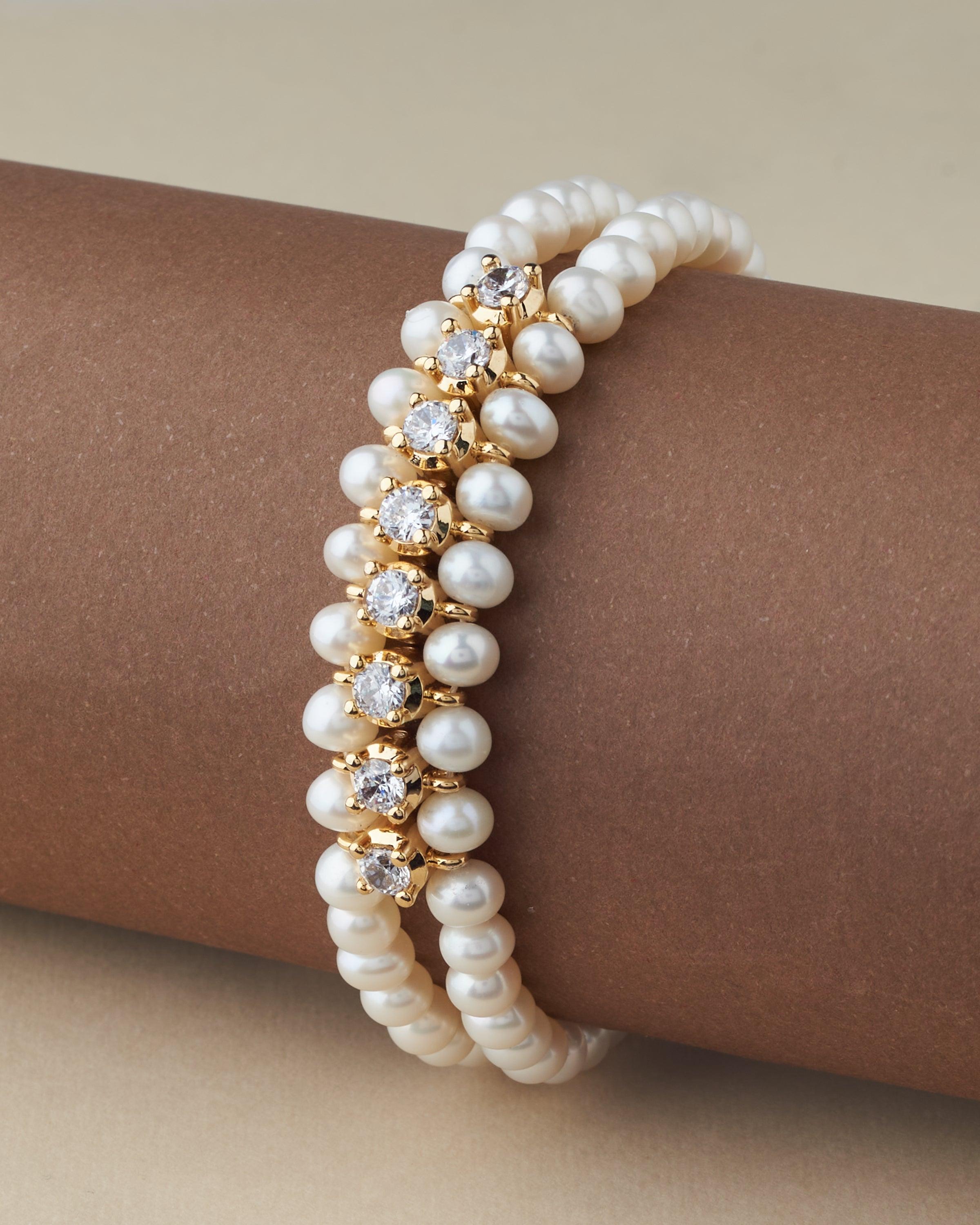 Designer White Pearl Bracelet at Rs 35/piece | White Pearl Bracelet in  Chennai | ID: 21465896955