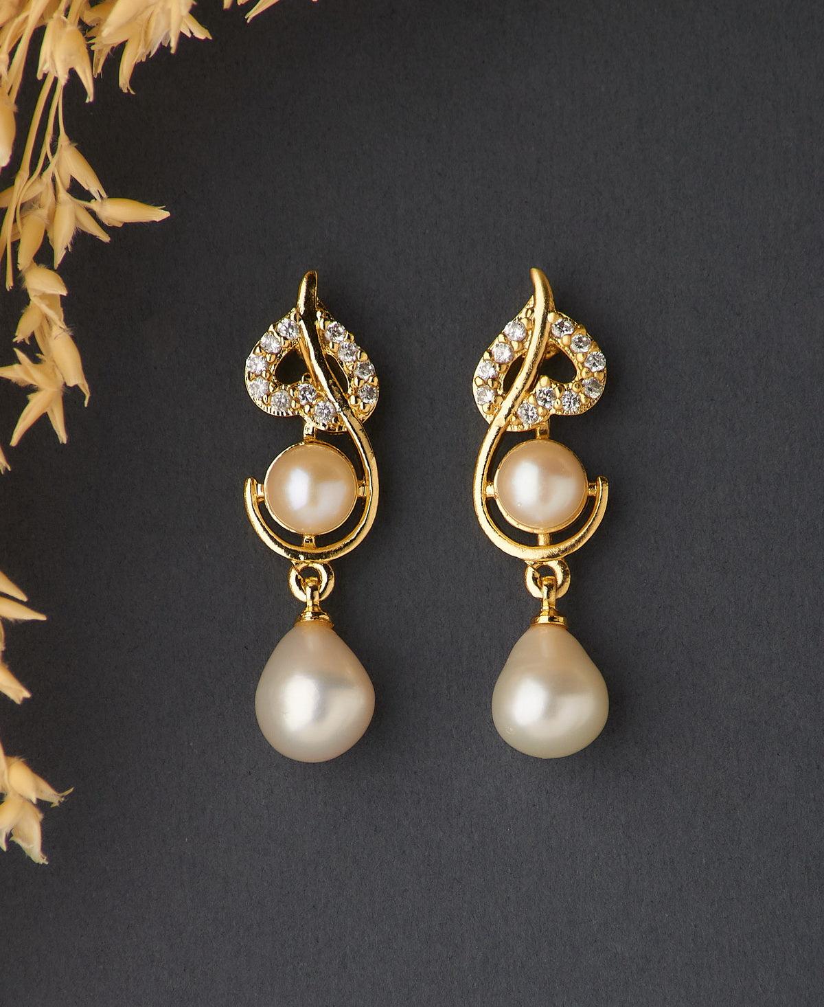 Graceful Stone Studded Earring - Chandrani Pearls