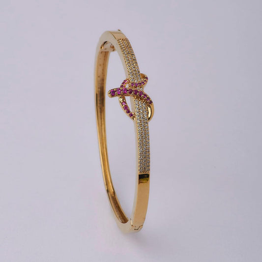 Heart Stone Studded Metallic Bracelet - Chandrani Pearls