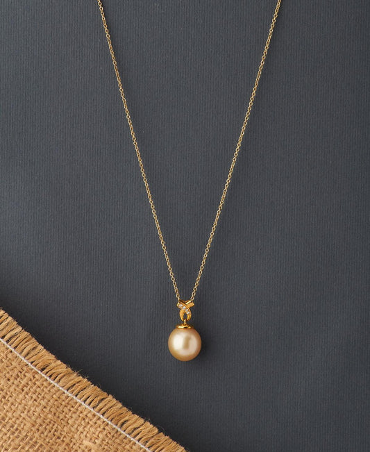 Chandrani Pearls Knotted Grace Gold Pendant - Chandrani Pearls