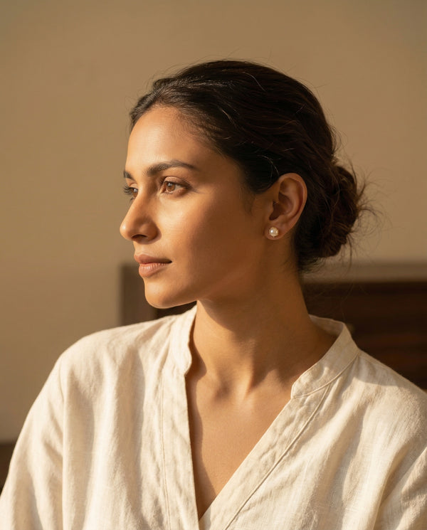 Crown-Set Minimalist Pearl Stud Earrings