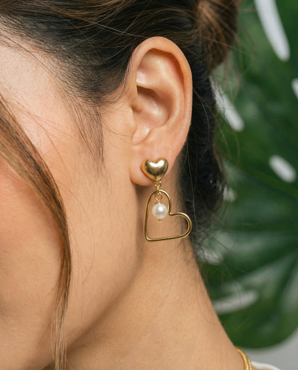 Elegant Heart & Pearl Gold-Plated Layered Necklace and Earring Set