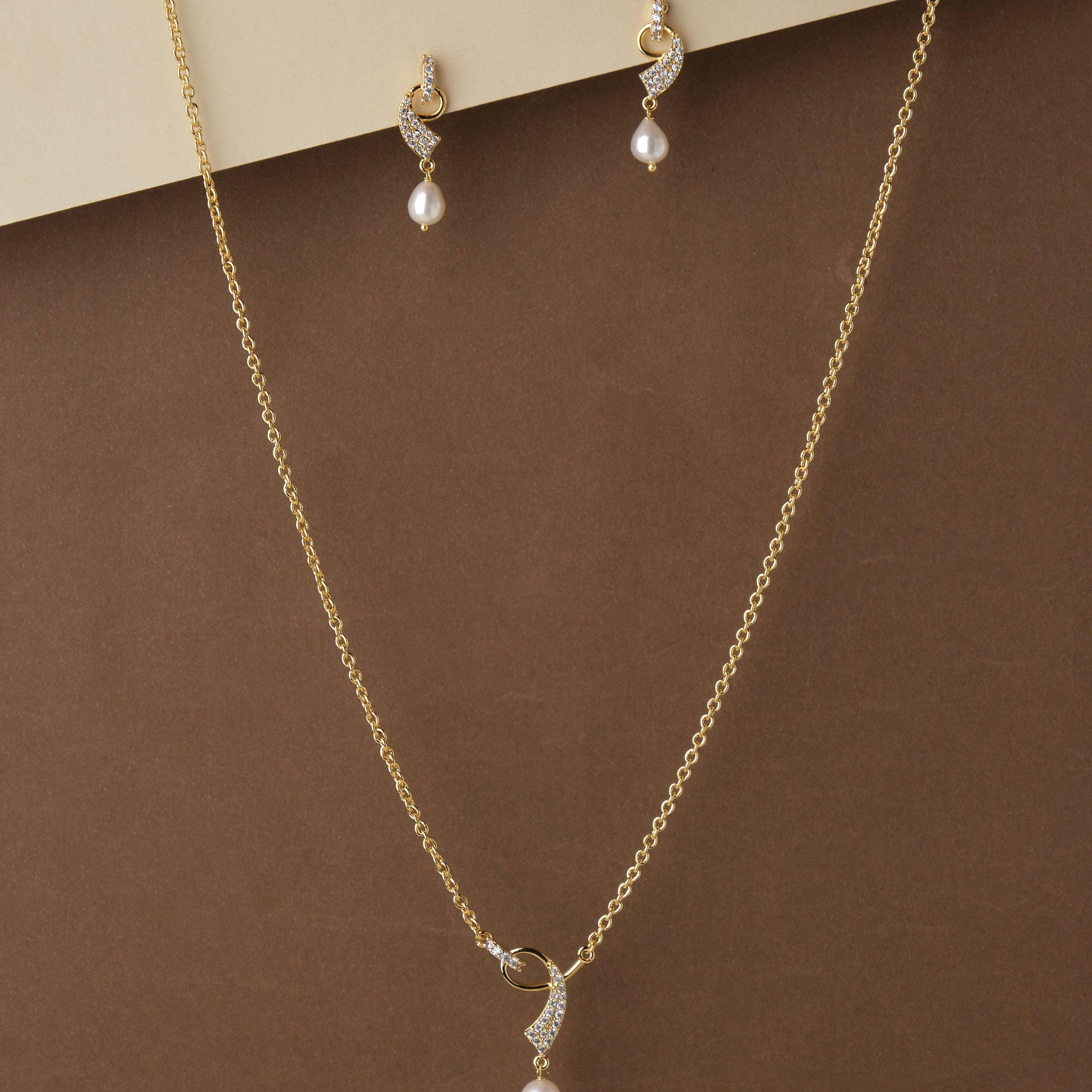 Pretty Chain Necklace Set - Chandrani Pearls