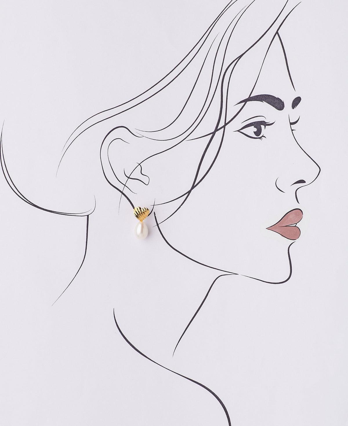 Pretty Heart Pearl Stud Earring - Chandrani Pearls