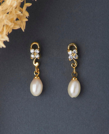 Pretty Pearl Hanging Earring - Chandrani Pearls