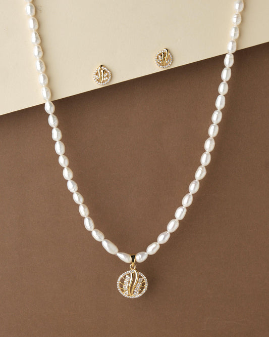 Pretty Pearl Necklace Set - Chandrani Pearls