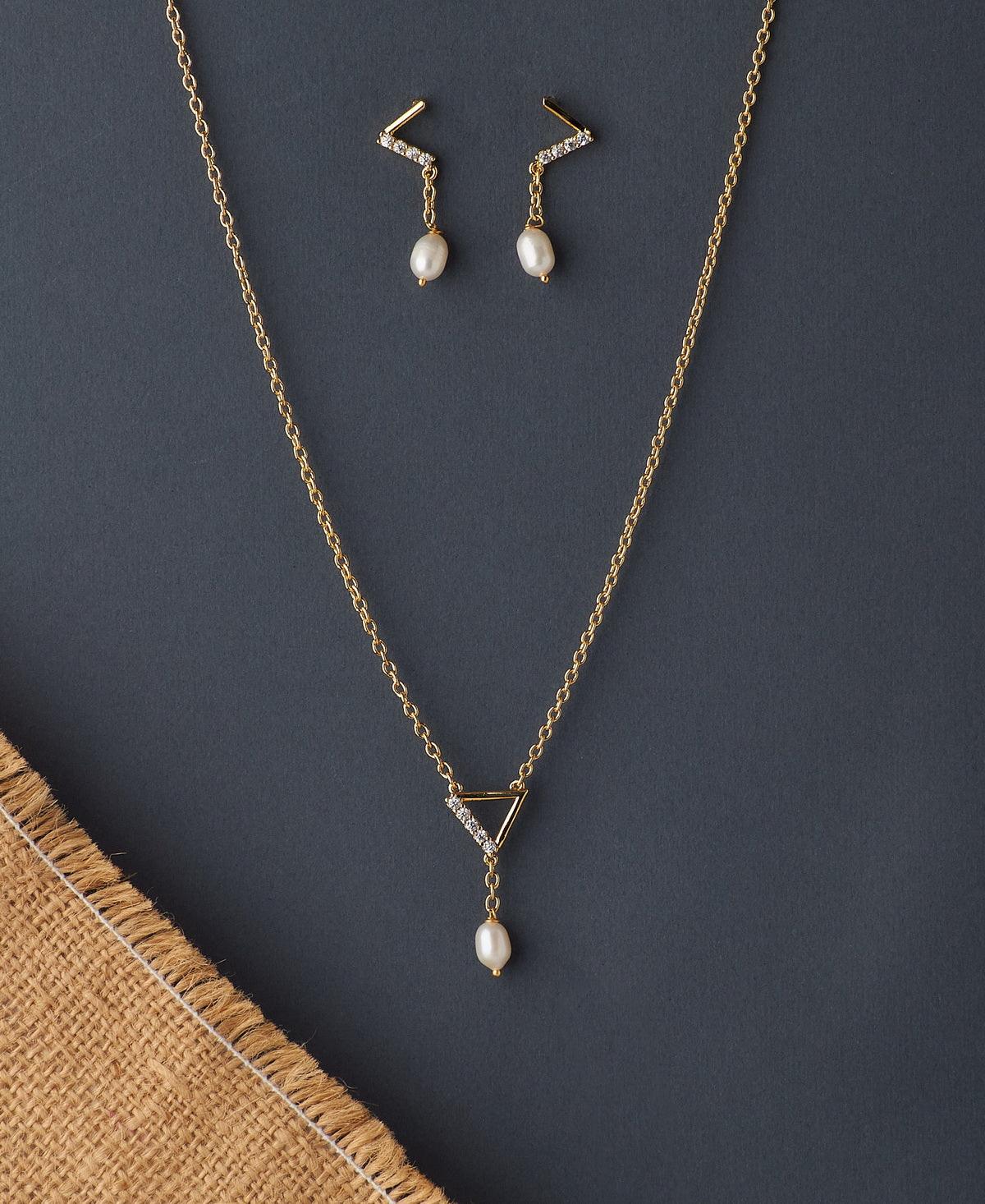 Pretty Pendant Chain Set - Chandrani Pearls
