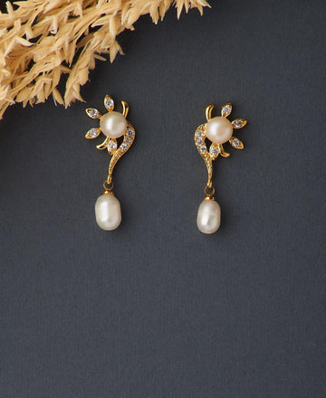 Pretty Real Pearl Hanging Earring - Chandrani Pearls