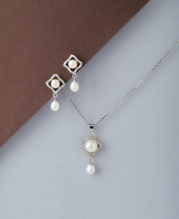 Regal Pearl Pendant Set - Chandrani Pearls