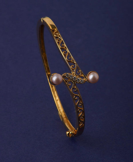 Ritzy Stone Studded Pearl Bracelet - Chandrani Pearls