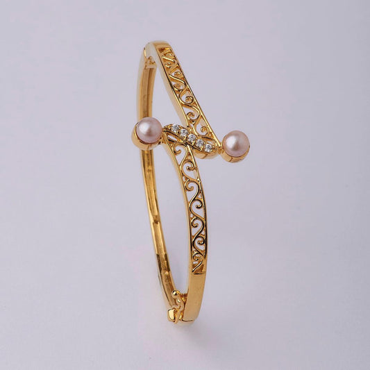 Ritzy Stone Studded Pearl Bracelet - Chandrani Pearls