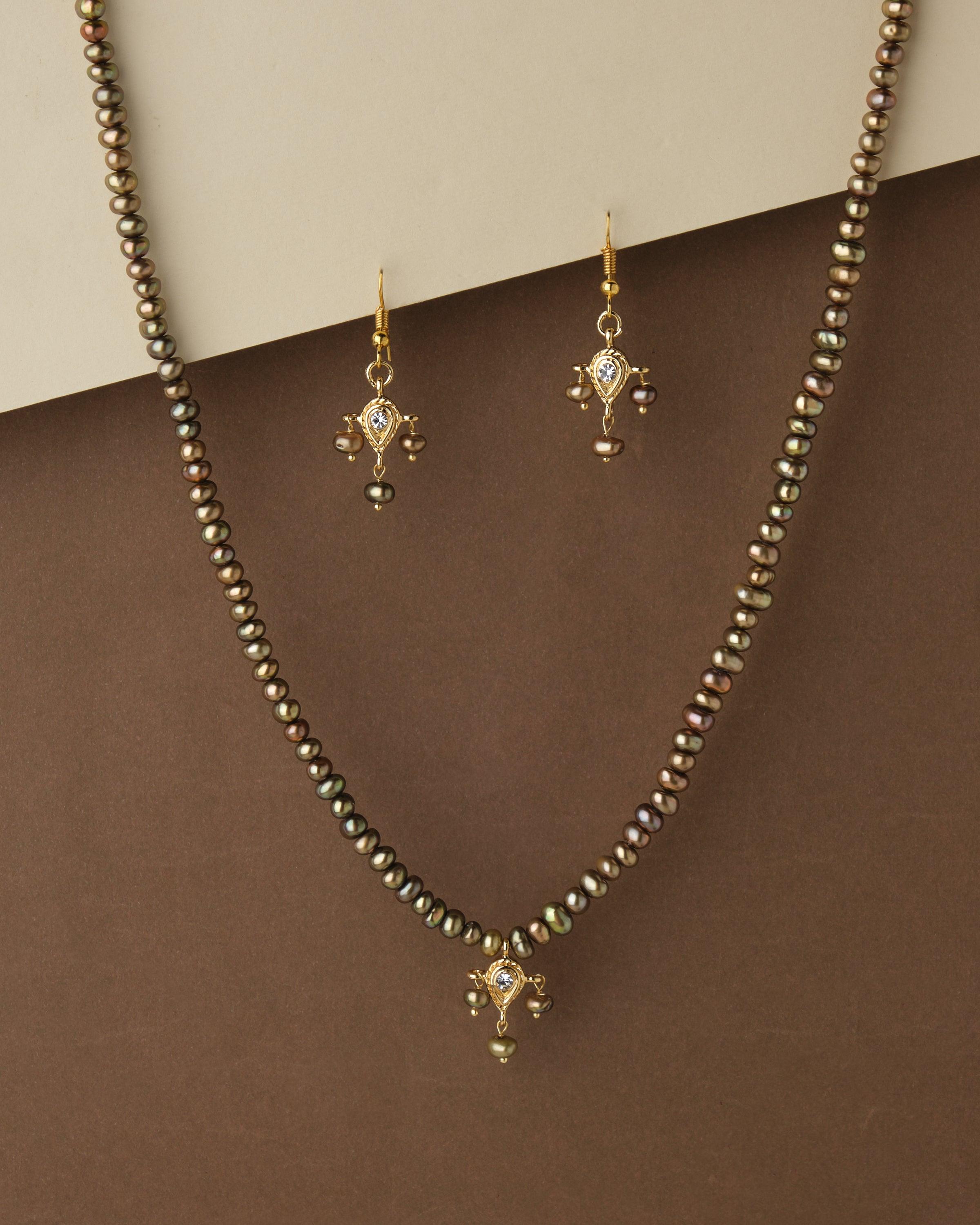 Gold Bead Pendant Pearl Necklace - floysun | Classic pearl necklace, Silver pearl  necklace, Classic pearls