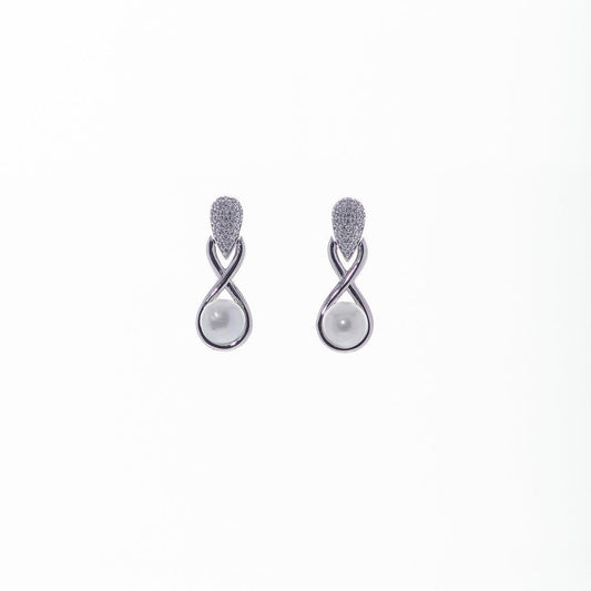 Standout Rhodium Pearl Stud Earring - Chandrani Pearls