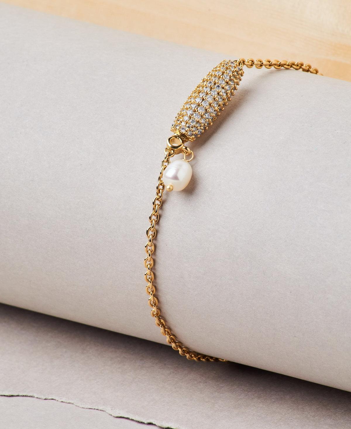 Fashionable Pearl Enamel Bracelet