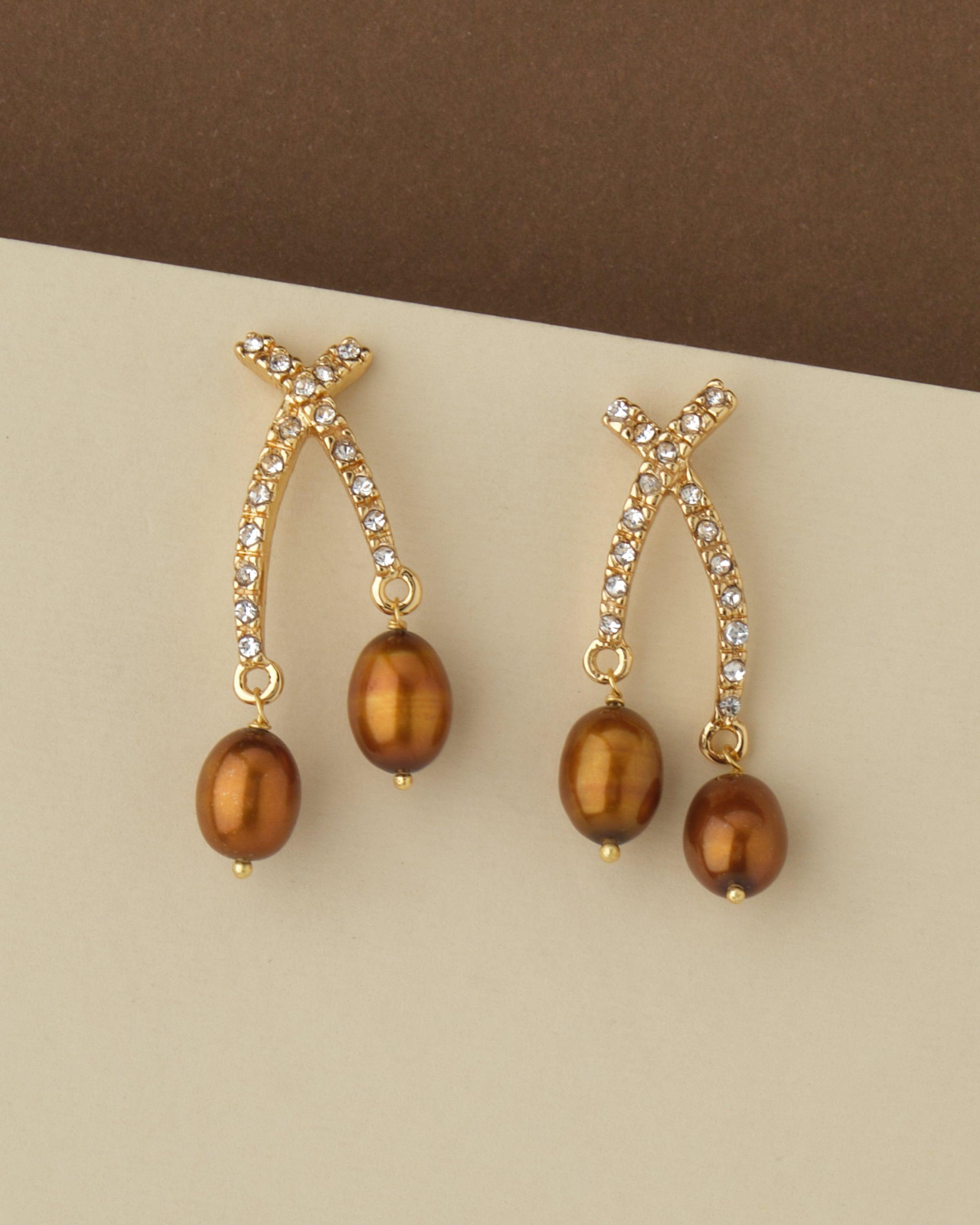 Gold Baroque Pearl Lever Back Earrings – julie garland jewelry