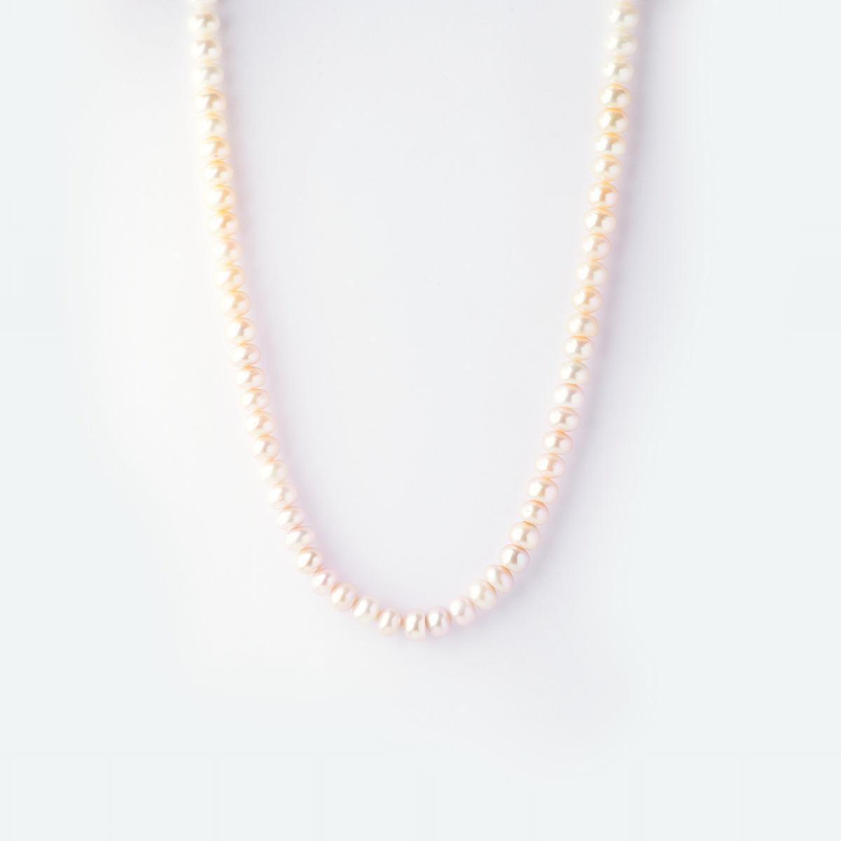 Pearl Pendant Necklace | Freshwater Pearl Pendants in white & yellow Gold