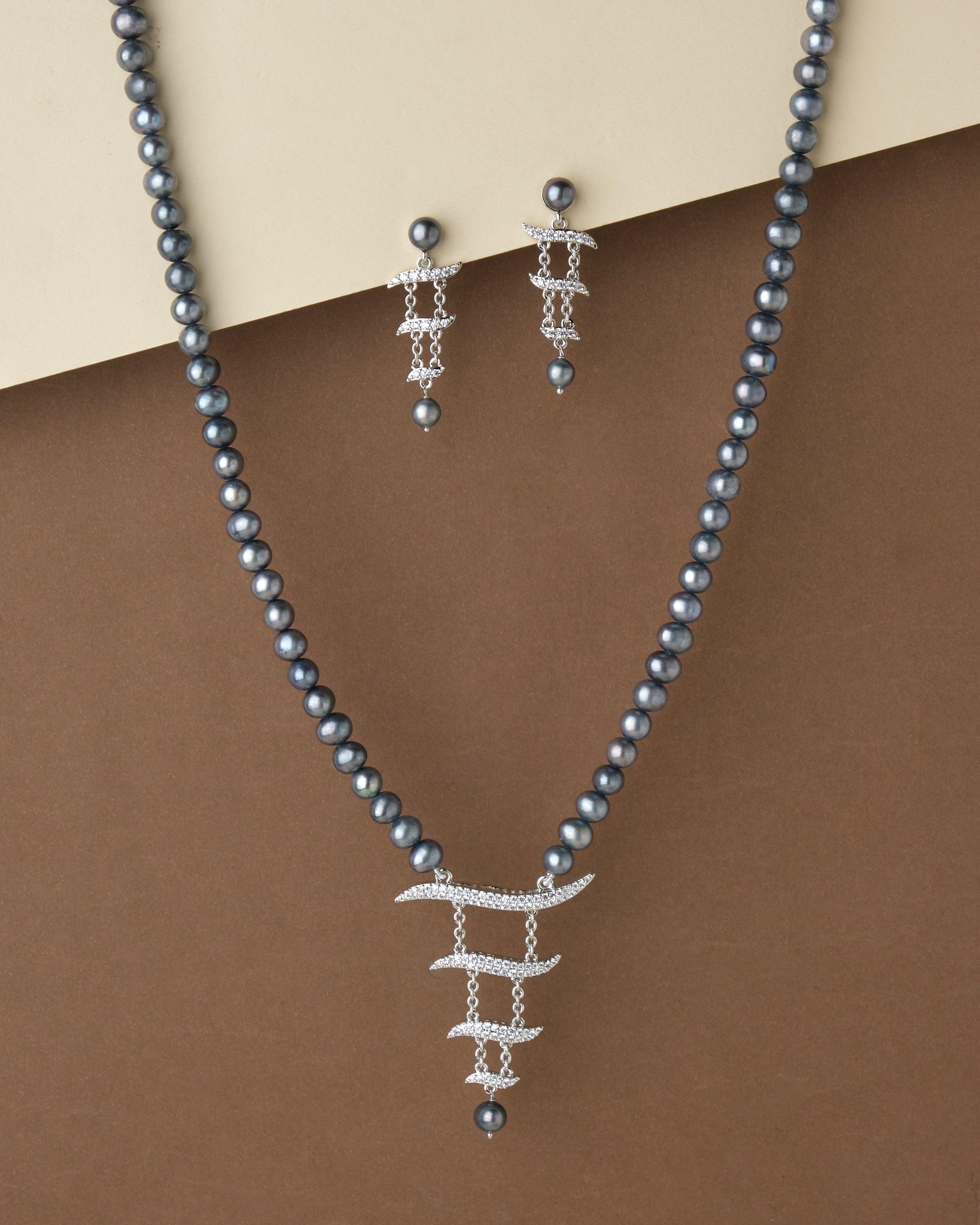 Vintage Black Stone Studded Pearl Necklace Set - Chandrani Pearls